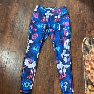 Ankle length athletic leggings